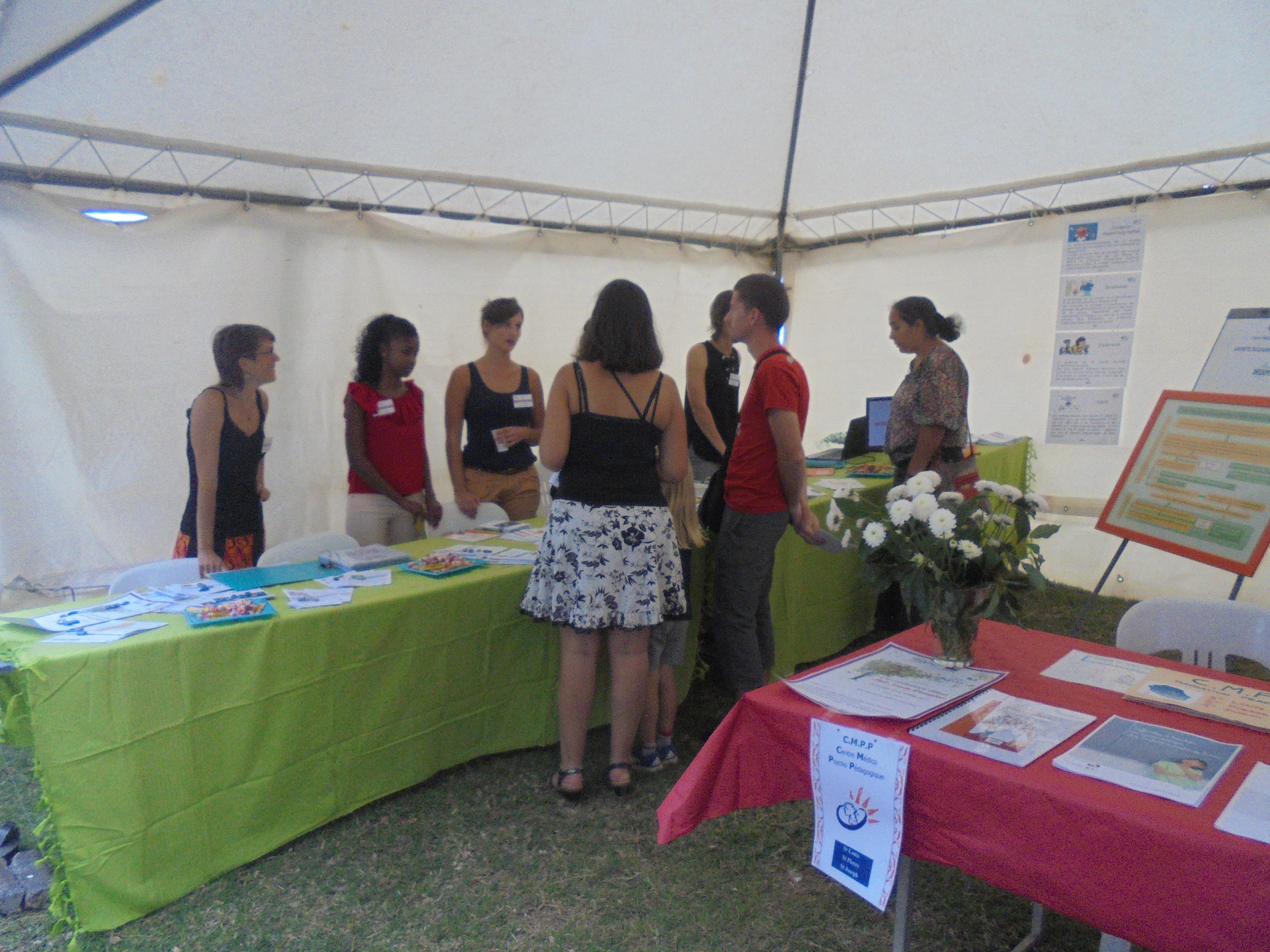 Photo Journee Nationale des DYS 2017 - 31 - Stand Centre Medico Psycho Pedagogique de la Fondation Pere Favron .JPG